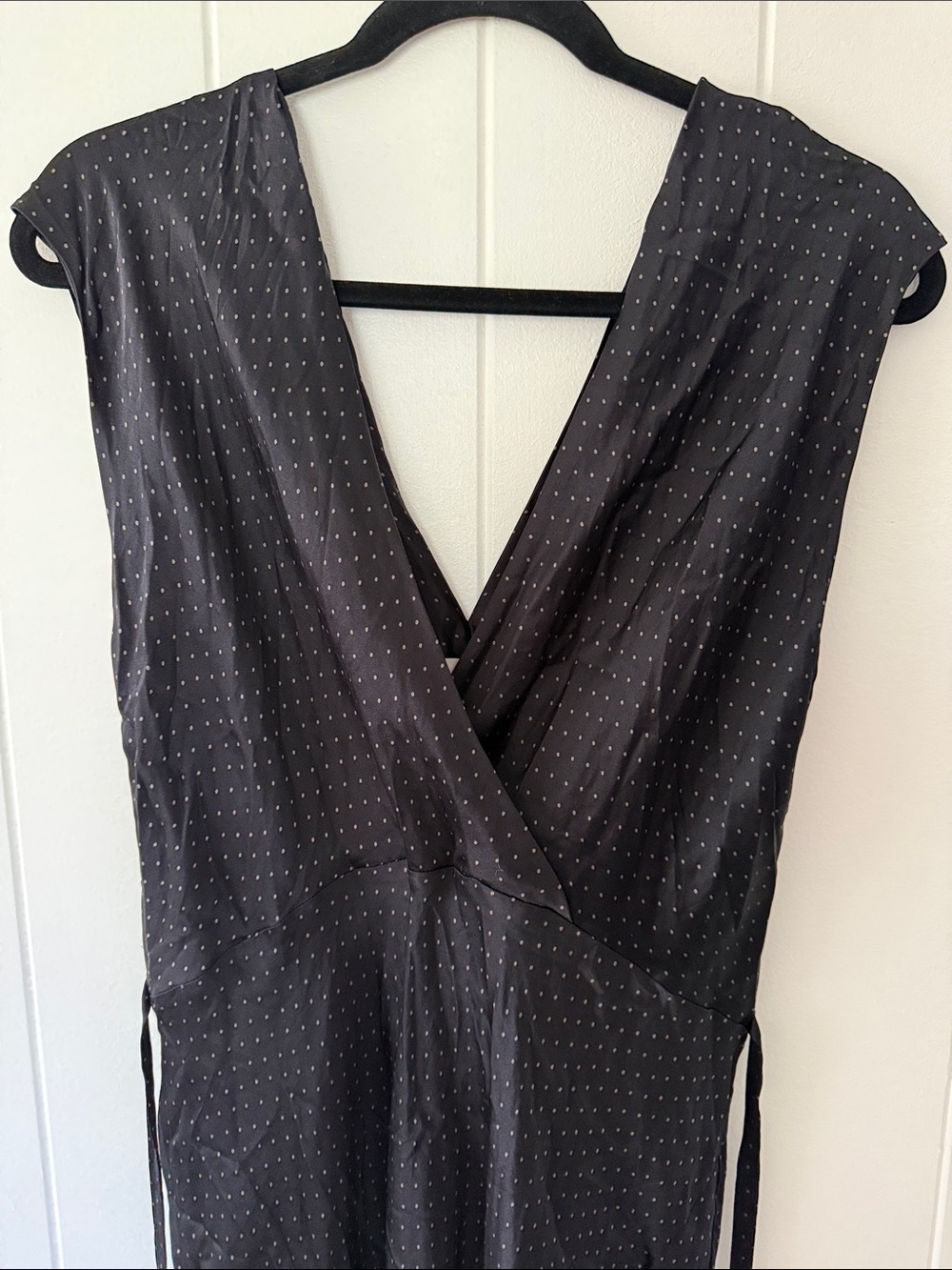 VINCE. Black Polka Wrap Dress - Versatile Evening Style